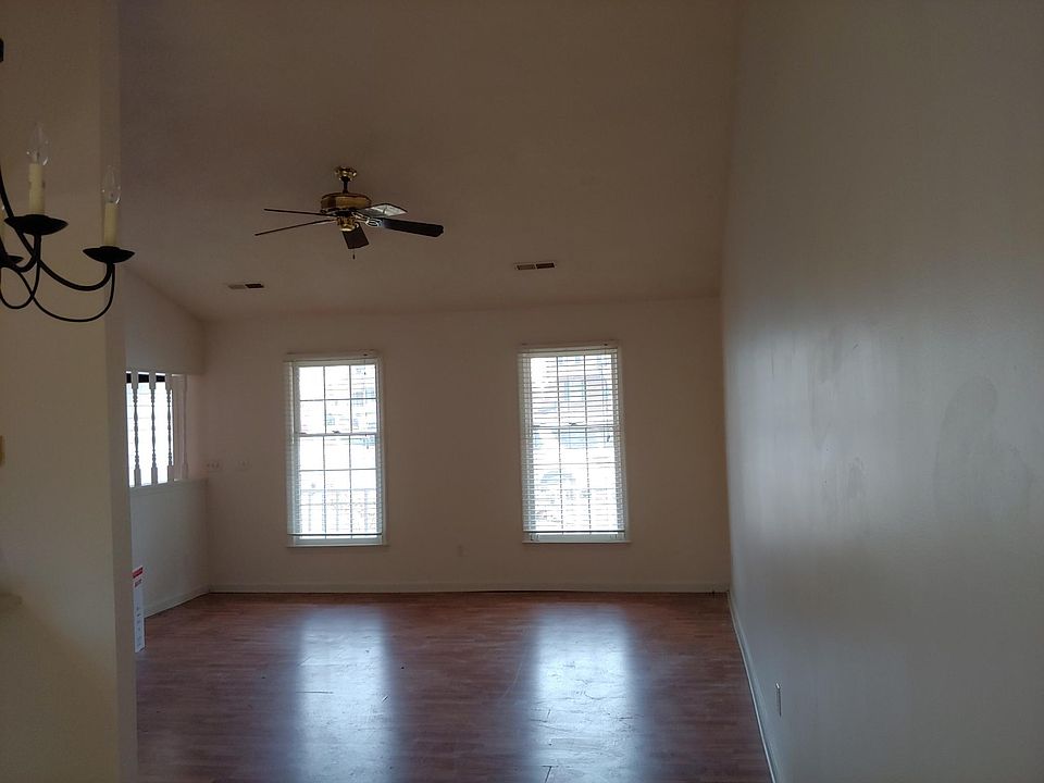 1st image of 3306 Argyle Ln