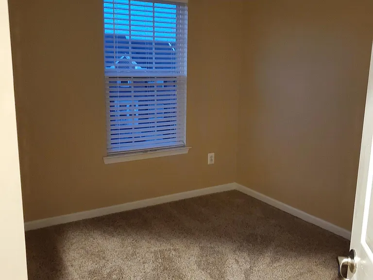 33 Don Quixote Dr — Photo 5