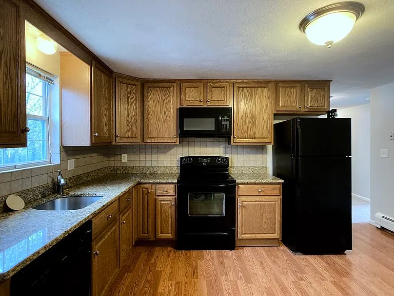 25 Columbia Ave #25 — Photo 29