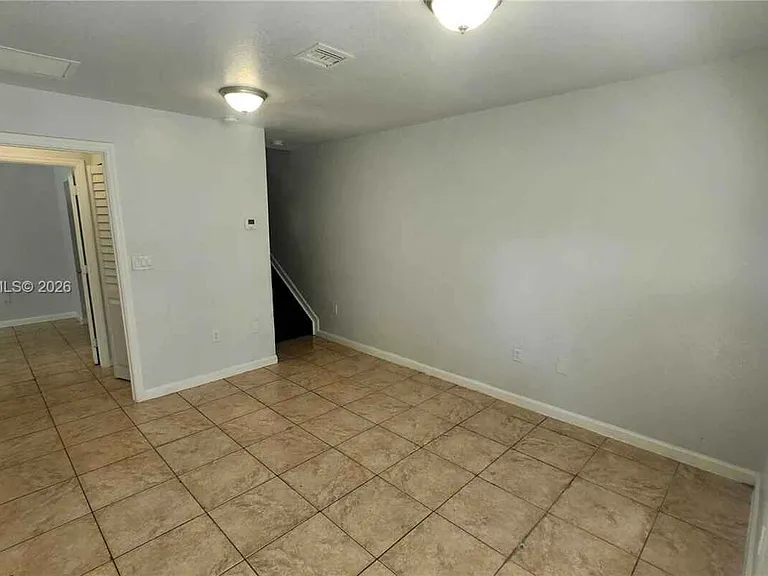 14004 NE 2nd Ct — Photo 9