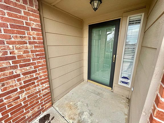 4th image of 8400 E Lansing Ave