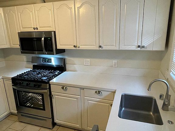 Updated kitchen with new applicances