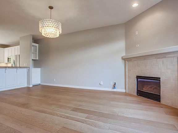 4th image of 4485 Cleveland Ave APT 3