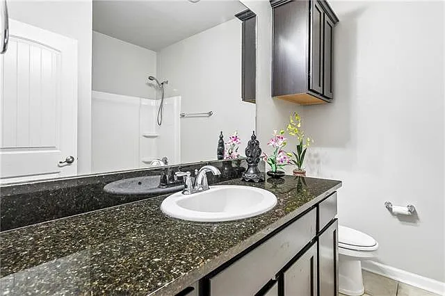 697 Lakeshore Village Dr — Photo 17