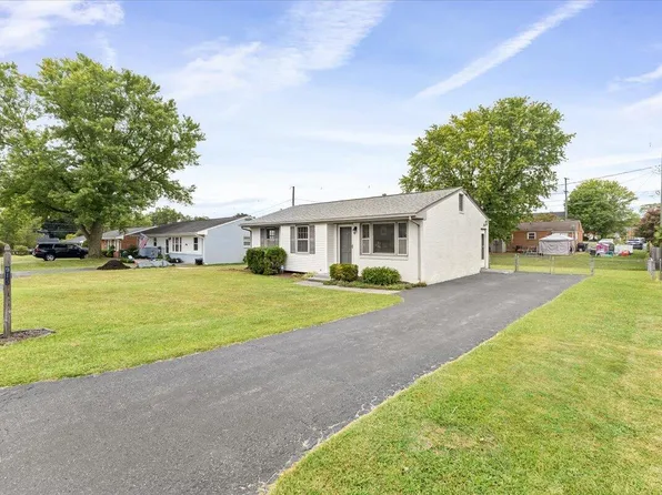 913 Dominion Ln, Salem, VA 24153