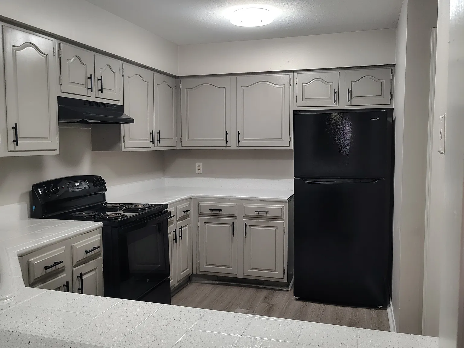 1 bed, 1072 sqft, $850 — Photo 2