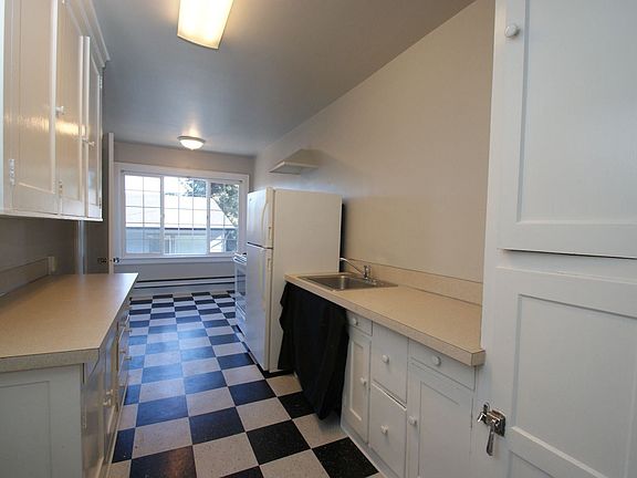 2nd image of 3008 Harvard Ave E APT 202