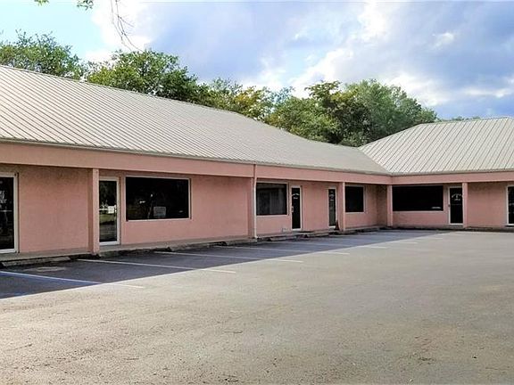 3rd image of 15670 McGregor Blvd Suite 102