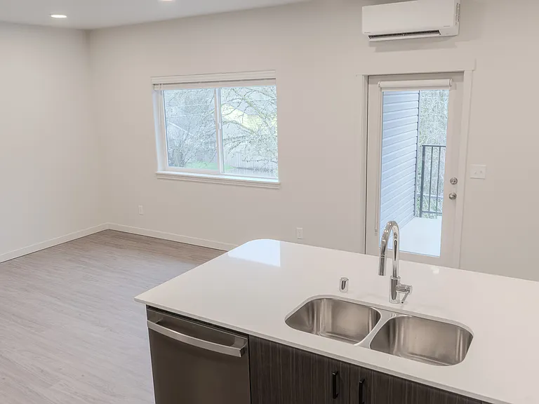 Timber Woods Apartments — Photo 8