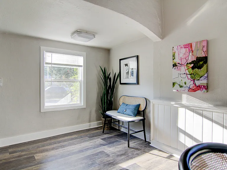1420 Yates St #420 — Photo 5