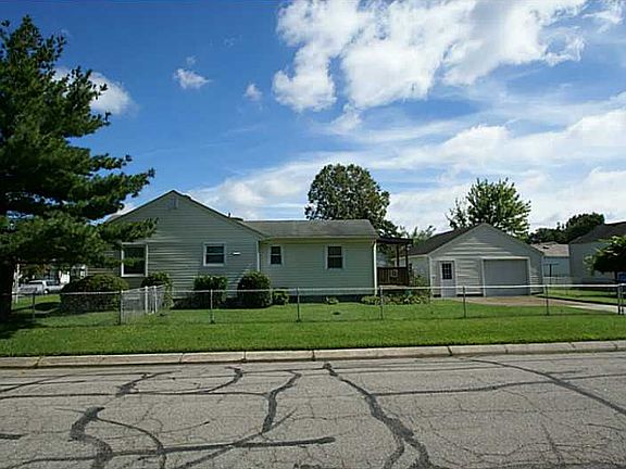 2nd image of 900 Kinglet Ave