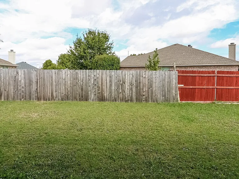 1012 SW Hillside Dr — Photo 15