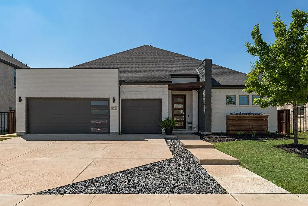 Building Photo - 2551 Wiregrass Rd