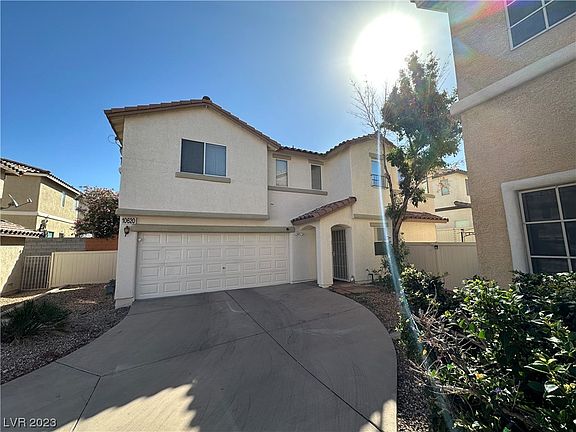 2nd image of 10620 Corte Sierra St