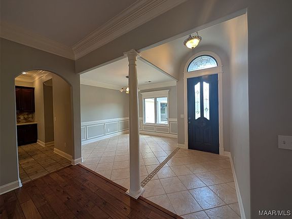 2nd image of 9173 Castle Pines Cir