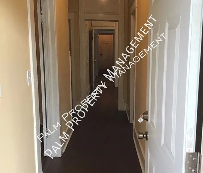 1013 E Park Ave — Photo 3