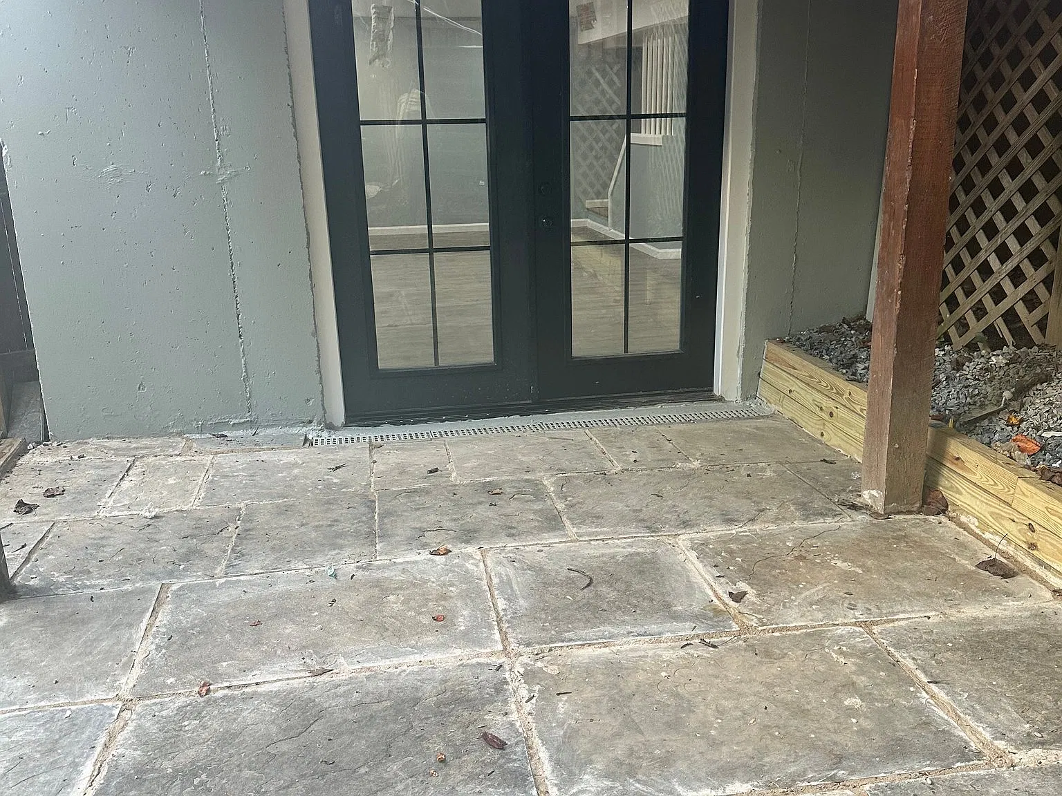 Spacious 1,500+ Sq. Ft. Newly Renovated Apartment - All Utilities ,Wi-Fi Included, Private Entrance" — Photo 1