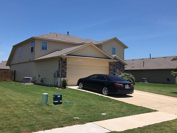 3rd image of 207 Camellia Dr