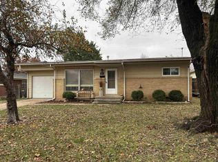 1912 N Prairie Ln, Augusta, KS 67010