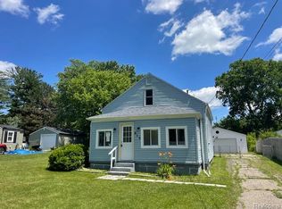 810 Moore St, Davison, MI 48423