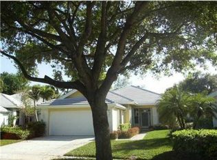 8551 Wakefield Dr, Palm Beach Gardens, FL 33410