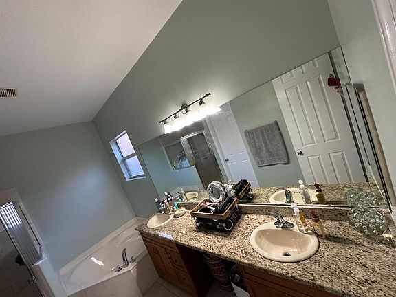 2nd image of 942 NW Leonardo Circle