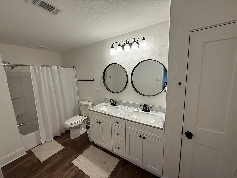 623 Dyer Cir — Photo 6