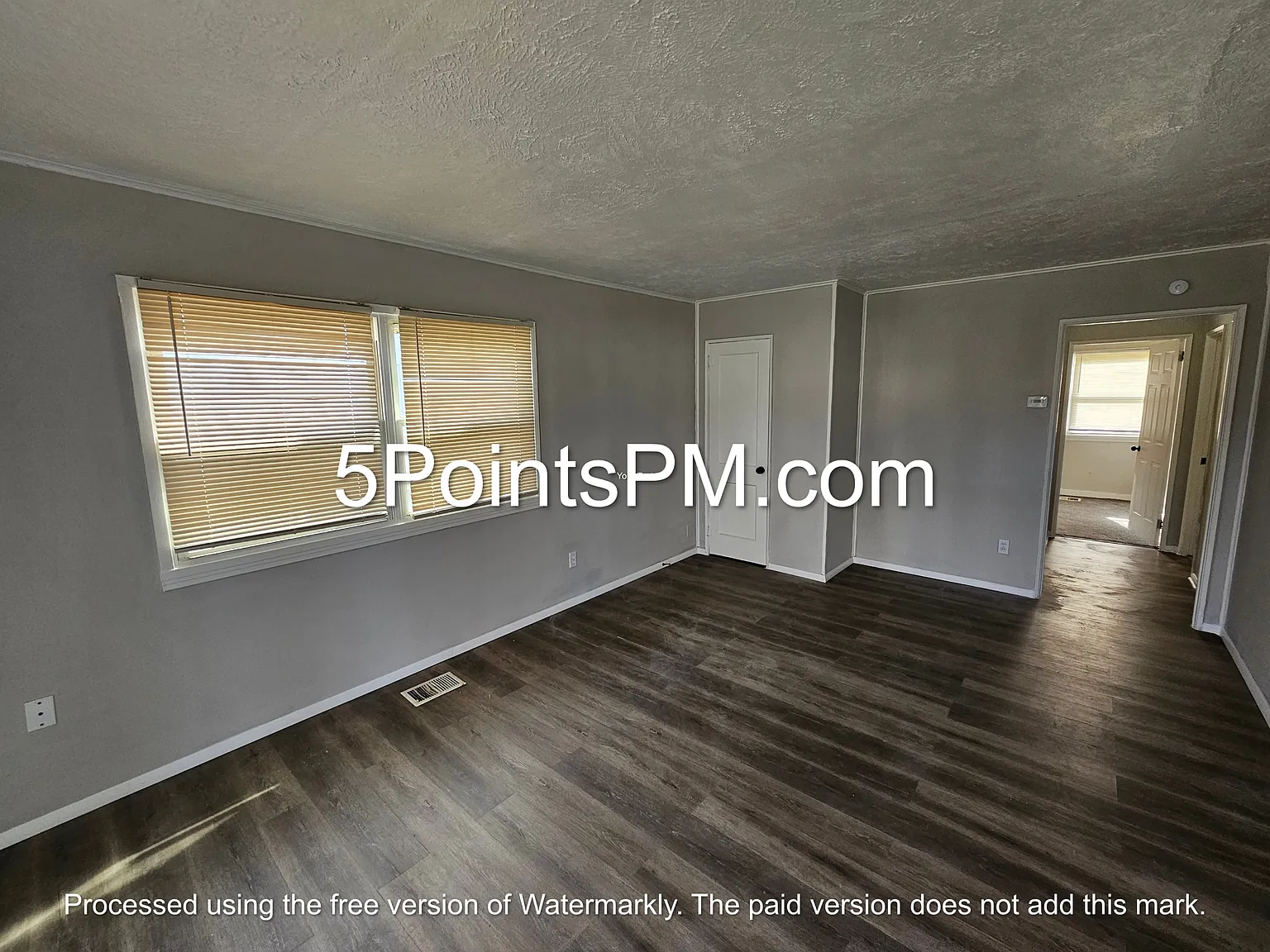 4332 East 143rd St - 1 — Photo 3