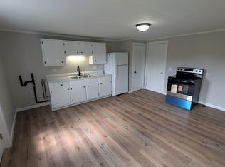 5 Park St #6, North Grosvenordale, CT 06255