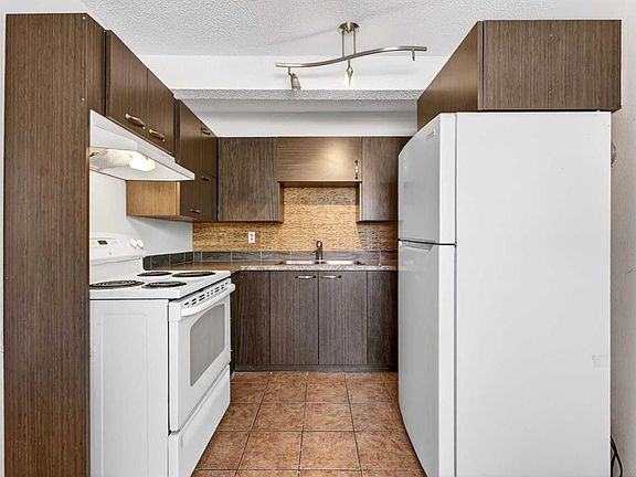 5th image of 5615 N 1st Ave SE