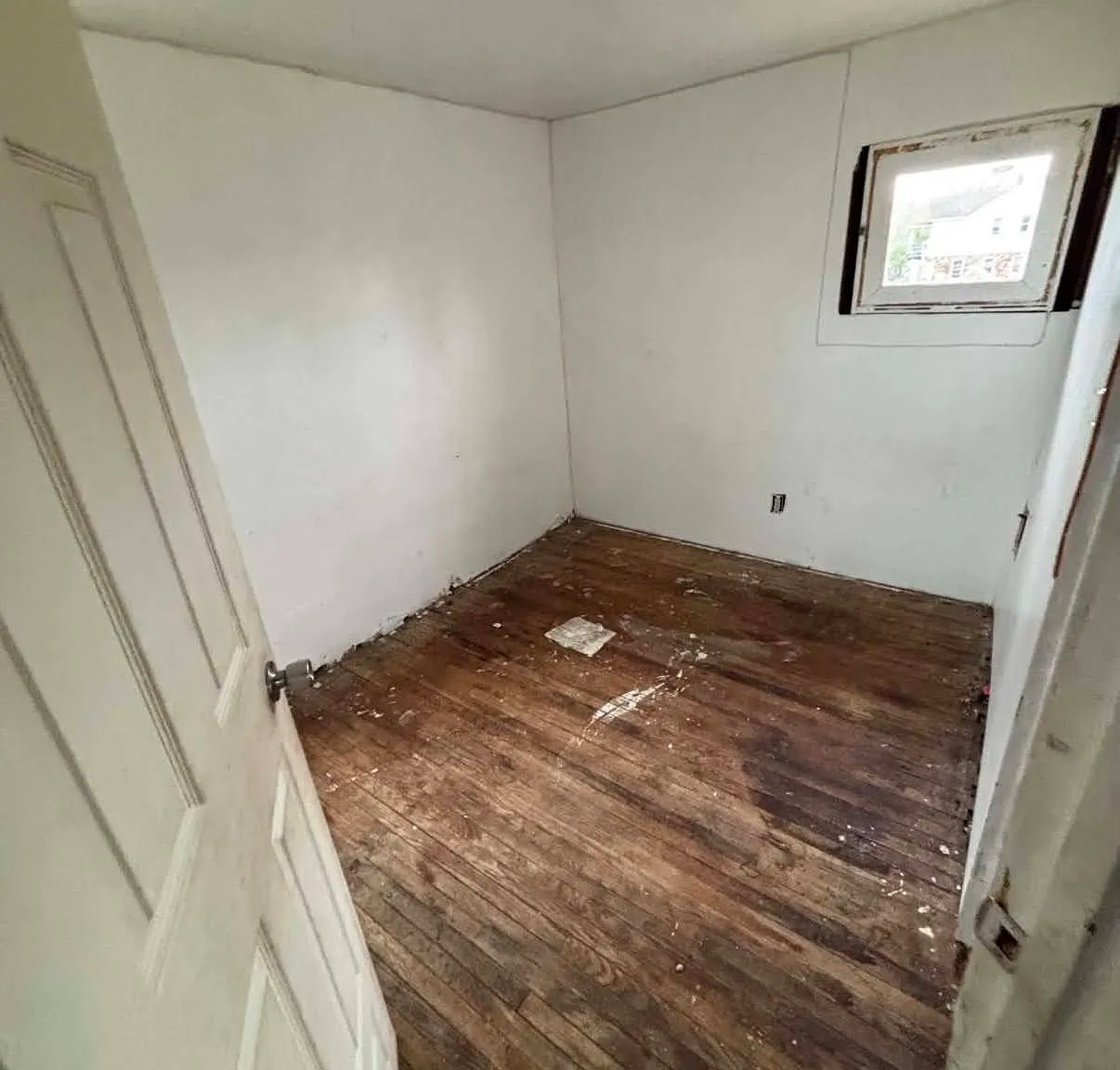 3 bed, 1162 sqft, $1,195 — Photo 1