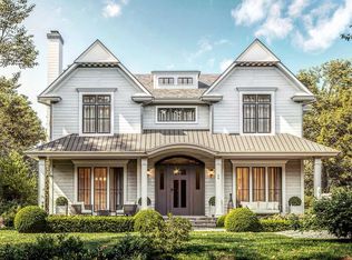 25 Slocum Ave, Port Washington, NY 11050