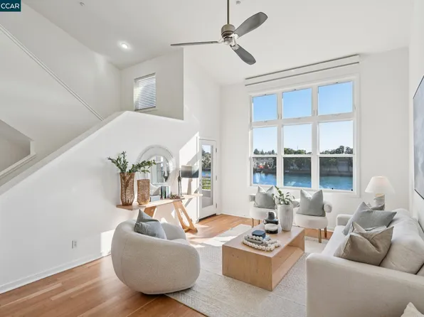 2803 Regatta Dr, Oakland, CA 94601