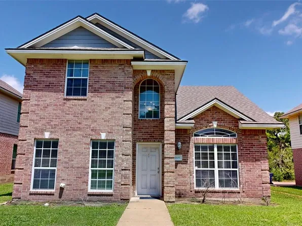 1619 Park Pl, College Station, TX 77840