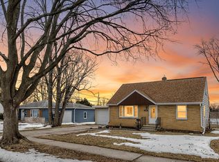 927 Spence St, Green Bay, WI 54304