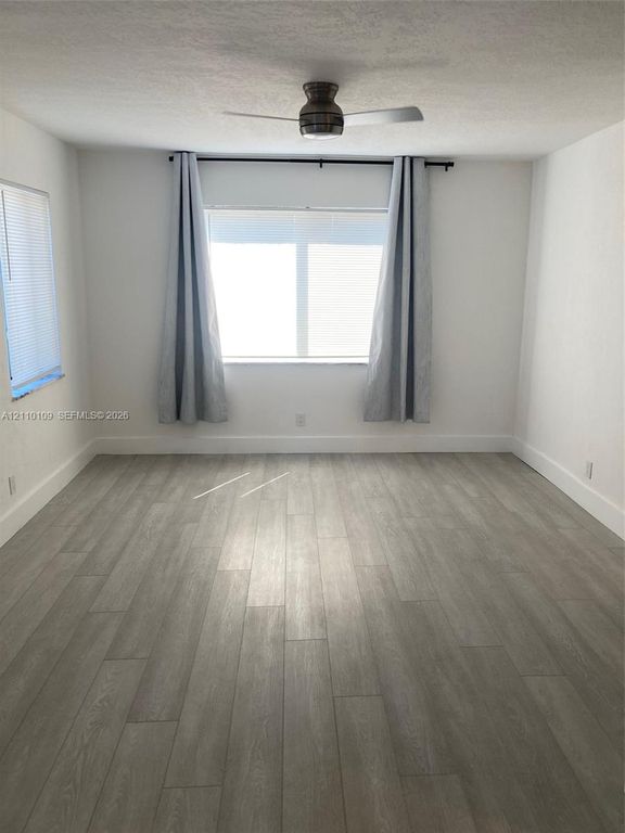 199 E McNab Rd APT 101, photo 5
