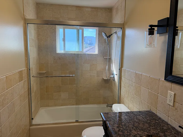 11619 1/2 Burbank Blvd #11619-1/2 — Photo 6