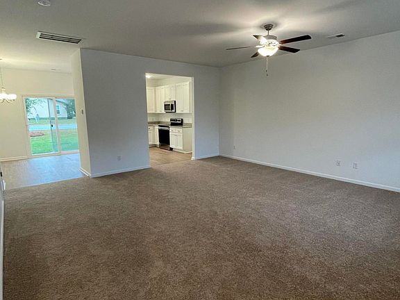 4th image of 106 Spencer Cir #3
