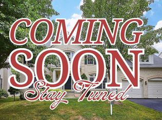 8302 Wolftrap Rd, Vienna, VA 22182