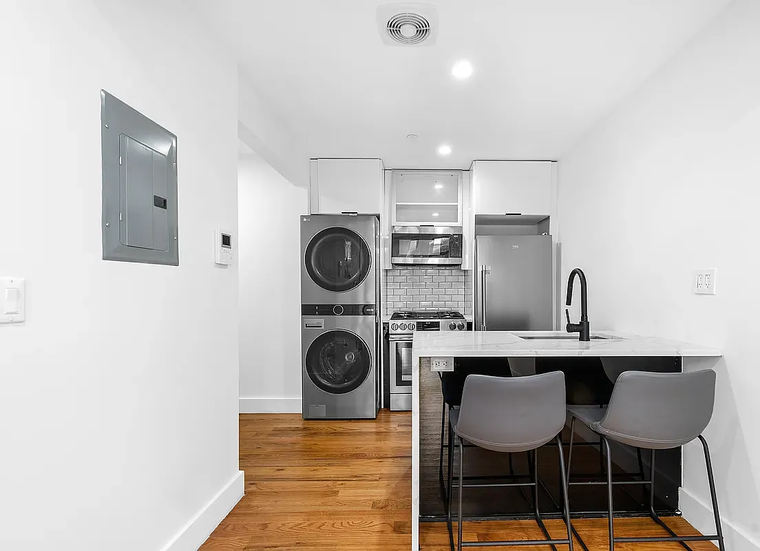 514 Maple Street — Photo 1
