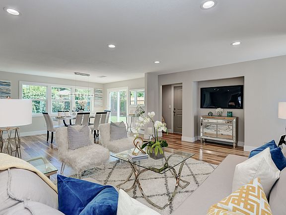 4th image of 1570 Sabina Way