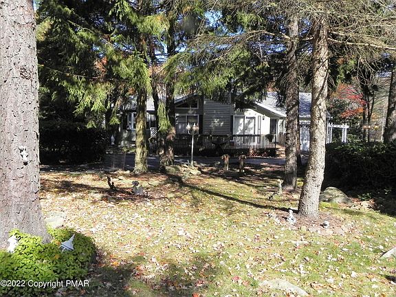 3rd image of 65 Chapman Cir