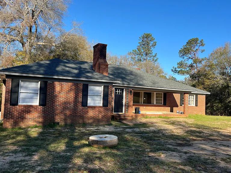 2110 Broome Rd — Photo 1