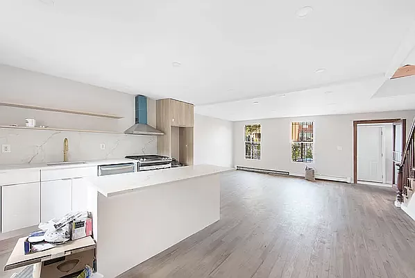 Rented by Friedman Mayer, LREB | media 5
