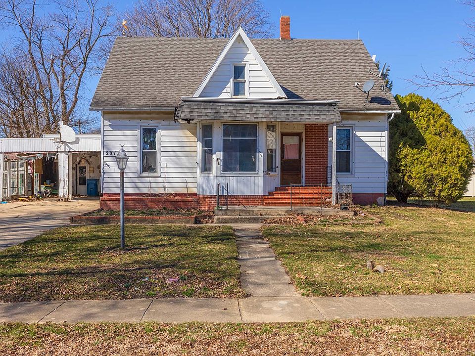 207 N Jackson St, Flanagan, IL 61740 Zillow