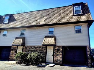 2522 W Memorial Dr, Janesville, WI 53548