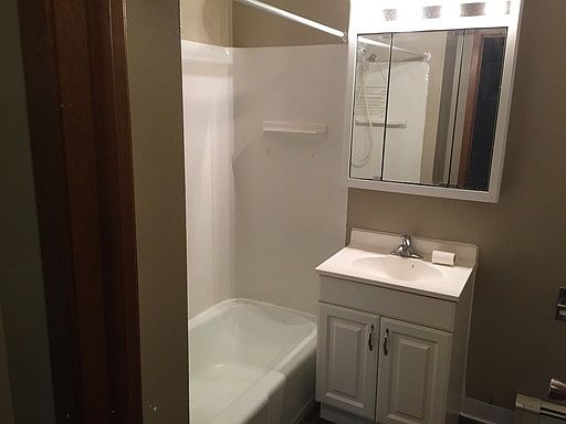 2nd image of 501 NE Jacob St APT 6
