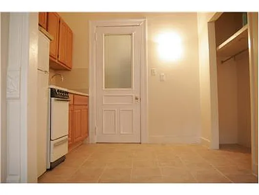 Rented by Douglas Elliman | media 24