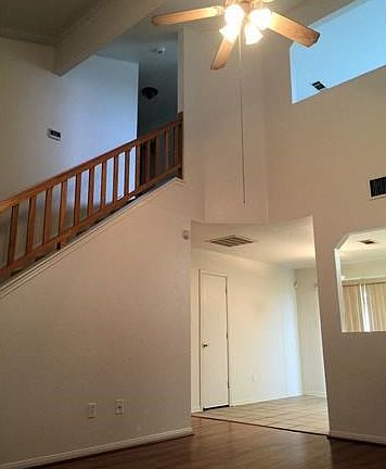 3rd image of 3001 Paintbrush Dr