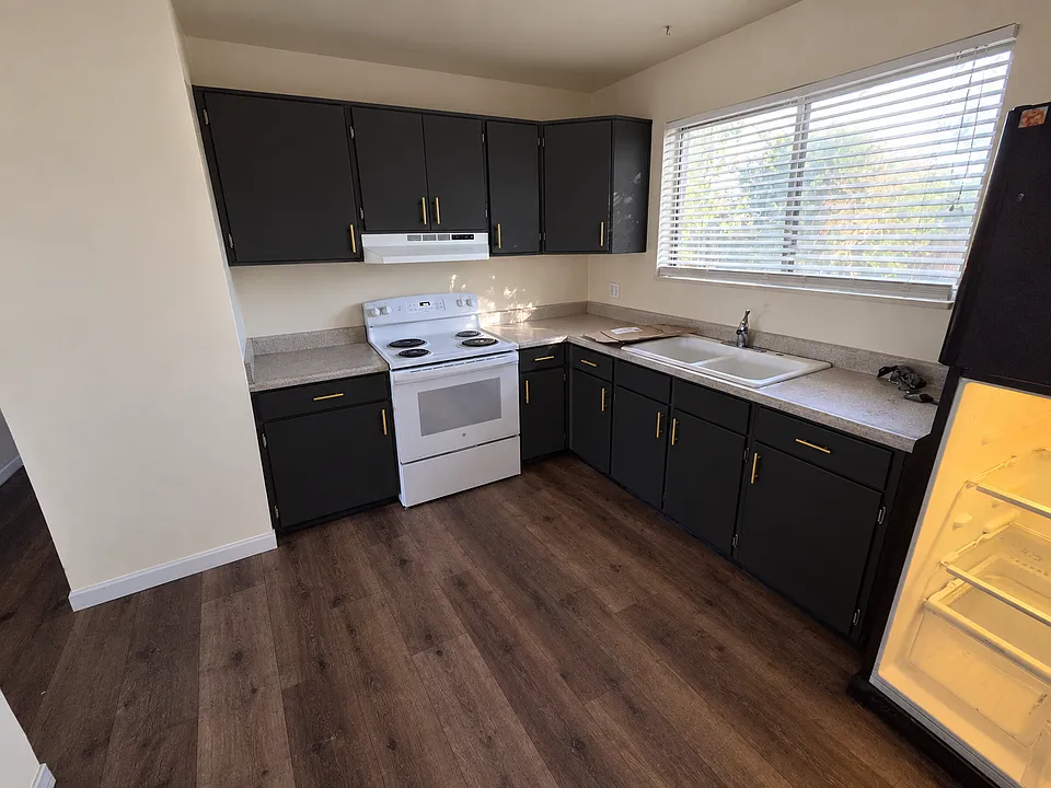 12915 Pensacola Pl #A